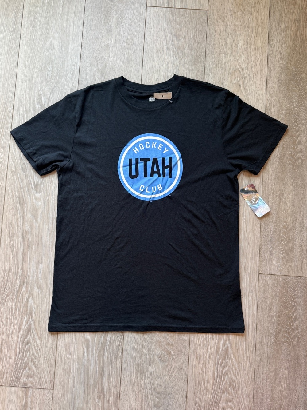 NHL Utah Hockey Club Shirt Mens Medium Black Blue Circle Logo Inaugural Season M
